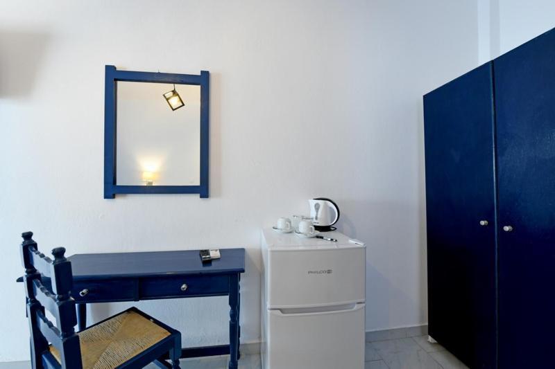 Lunar Santorini Hotel Перисса Экстерьер фото